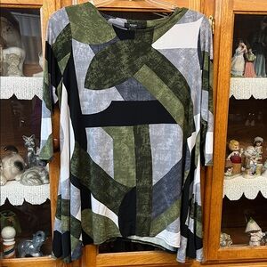 Alfani Green and Black Abstract Tunic